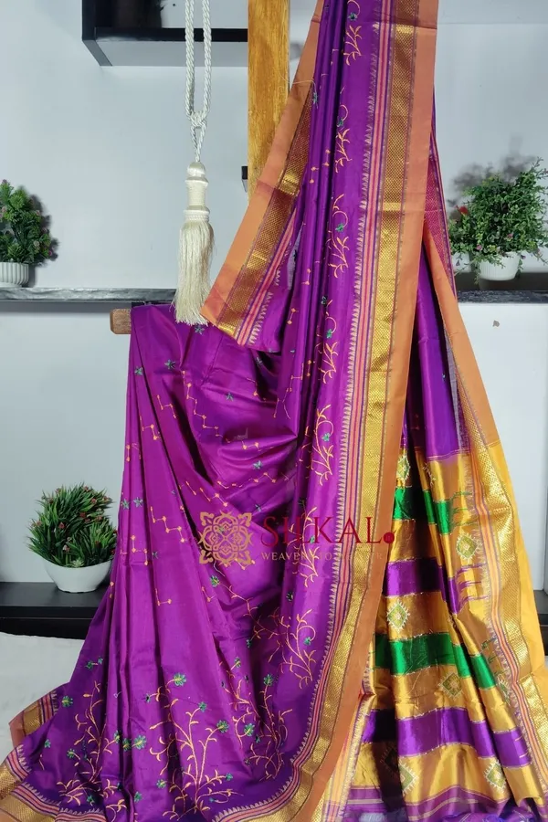 Ilkal_Semi_Silk_With_Kasuti_Saree_Code-_SKL1868