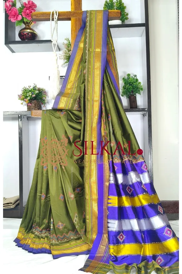 Ilkal_Semi_Silk_With_Kasuti_Saree_SKL03577