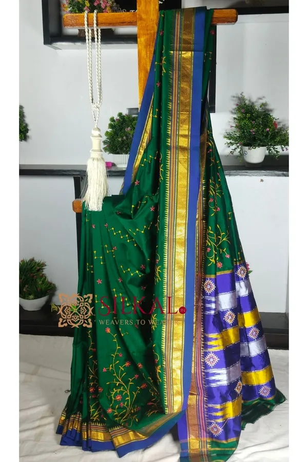 Ilkal_Semi_Silk_With_Kasuti_Saree_Saree_Code-_SKL1824
