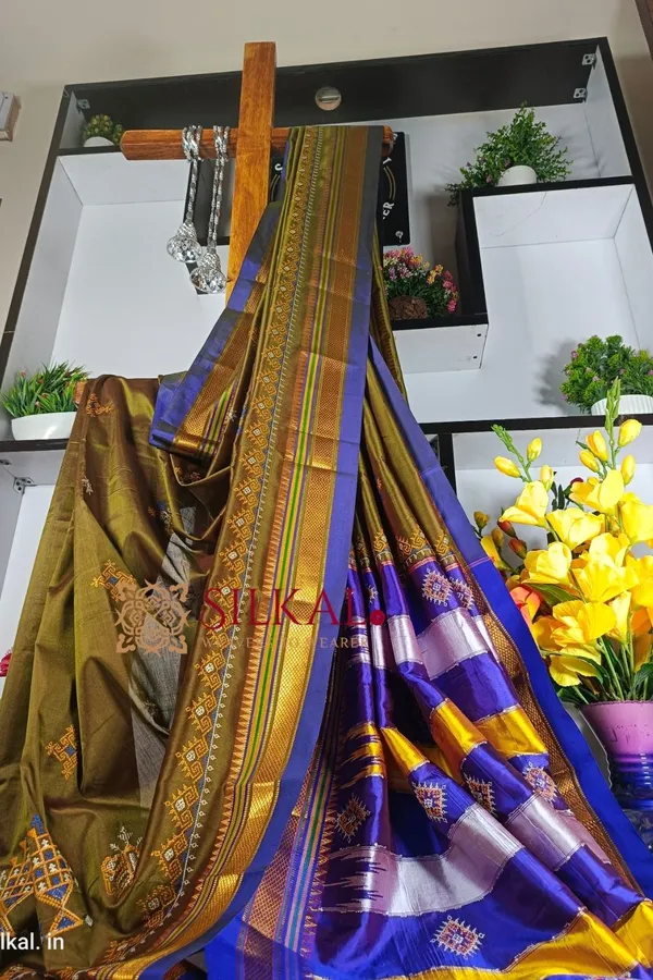Ilkal_Semi_Silk_With_Kasuti_Saree_Saree_Code-_SKL1750