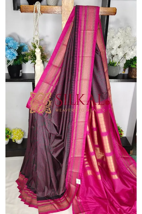Ilkal_Small_Check_Cotton_Silk_Saree_SKL03999