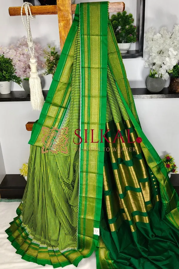 Ilkal_Small_Check_Cotton_Silk_Saree_SKL04002