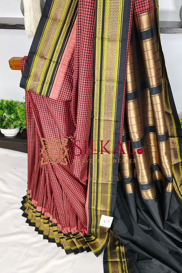Ilkal_Small_Check_Cotton_Silk_Saree_SKL04006