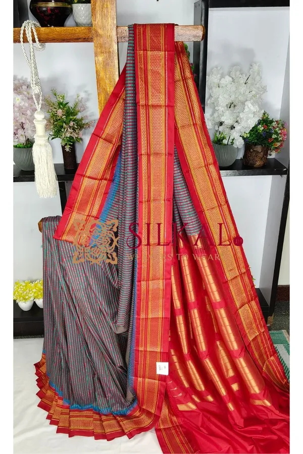 Ilkal_Small_Check_Cotton_Silk_Saree_SKL04007