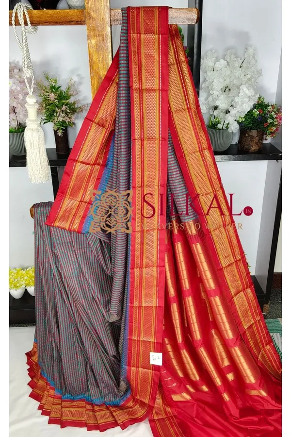 Ilkal_Small_Check_Cotton_Silk_Saree_SKL04007