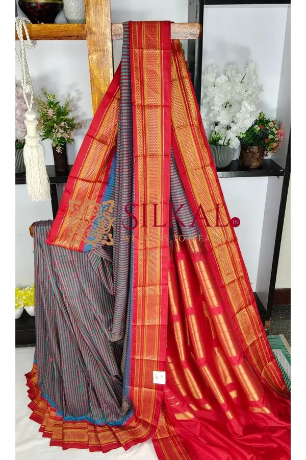 Ilkal_Small_Check_Cotton_Silk_Saree_SKL04007