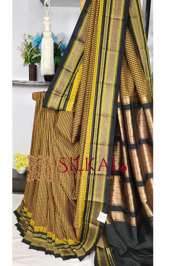Ilkal_Small_Check_Cotton_Silk_Saree_SKL04011