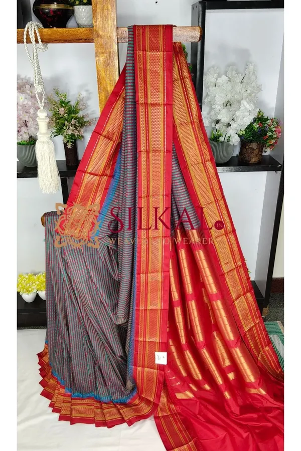 Ilkal_Small_Check_Cotton_Silk_Saree_SKL04019