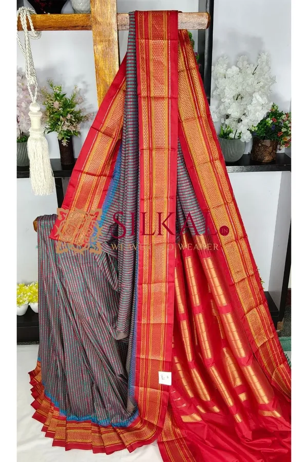 Ilkal_Small_Check_Cotton_Silk_Saree_SKL04019