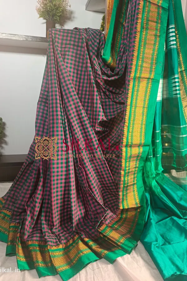 Ilkal_Small_Check_Cotton_Silk_Saree_Code-_SKL1431