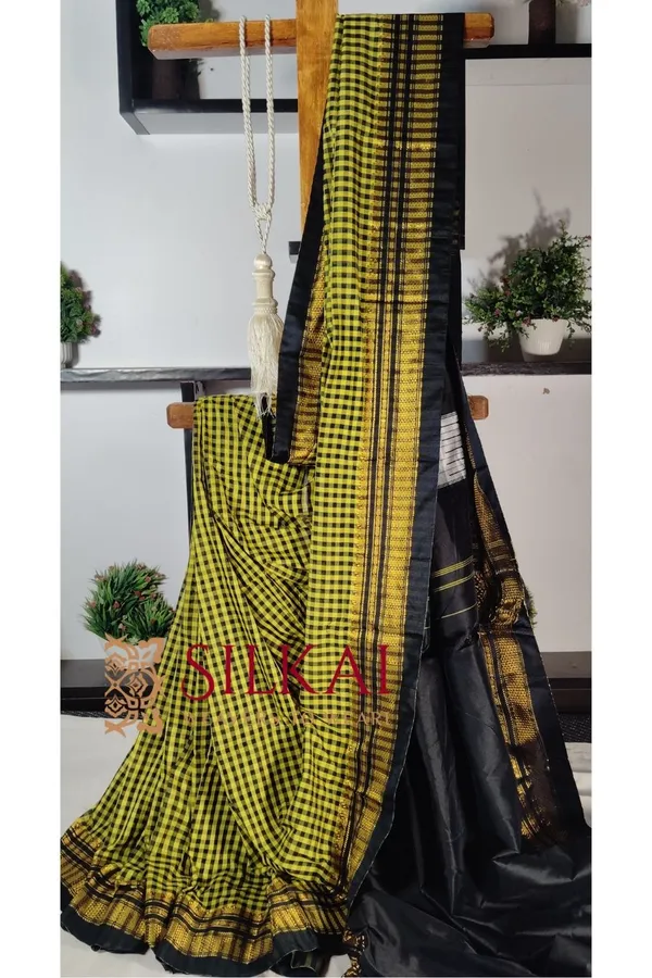 Ilkal_Small_Check_Cotton_Silk_Saree_Saree_Code-_SKL1873