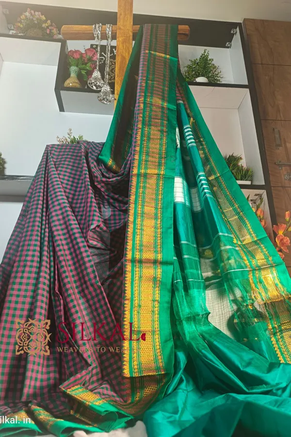 Ilkal_Small_Check_Cotton_Silk_Saree_Code-_SKL1431