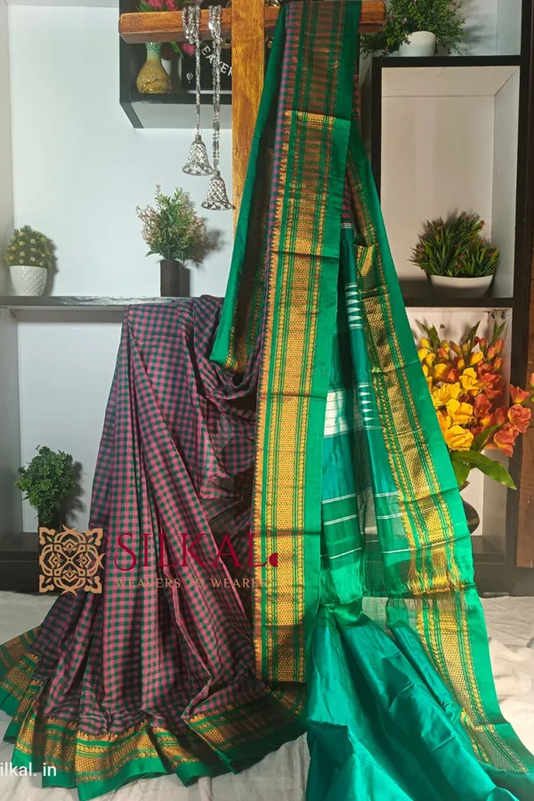 Ilkal_Small_Check_Cotton_Silk_Saree_Code-_SKL1431