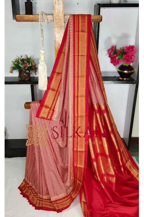 Ilkal_Soft_Silk_Checks_Saree_SKL03845