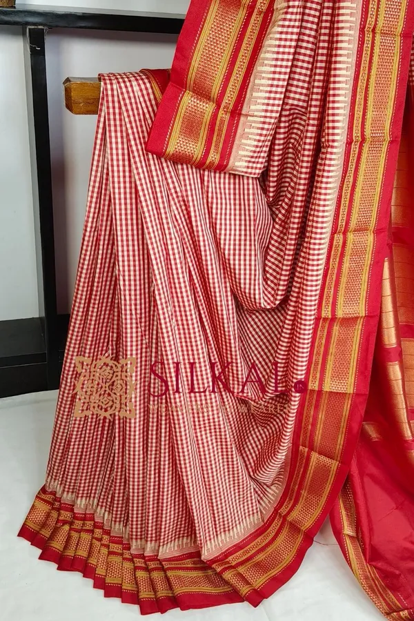 Ilkal_Soft_Silk_Checks_Saree_SKL03845