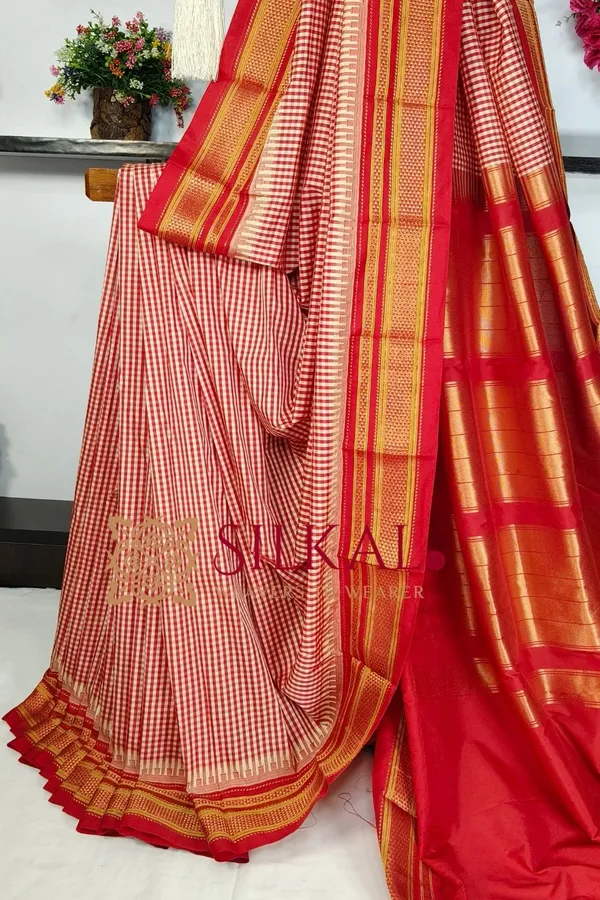 Ilkal_Soft_Silk_Checks_Saree_SKL03845