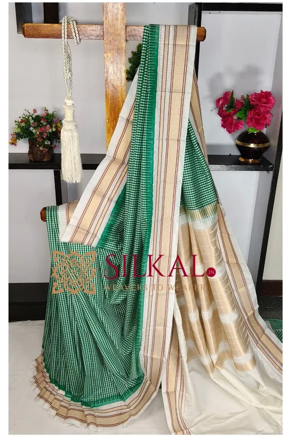 Ilkal_Soft_Silk_Checks_Saree_SKL03846