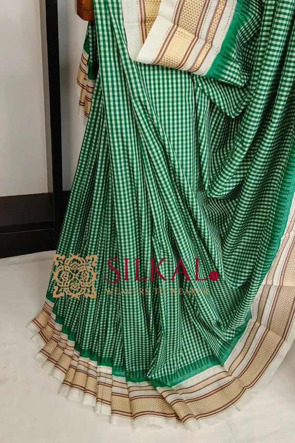 Ilkal_Soft_Silk_Checks_Saree_SKL03846