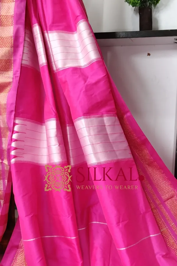 Ilkal_Special_Cotton_Silk_Big_Checks_Saree_SKL03573
