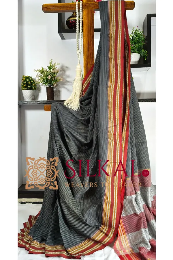 Ilkal_Viscose_Silk_Kaddi_Saree_With_Gomi_Border_Saree_Code-_SKL03339