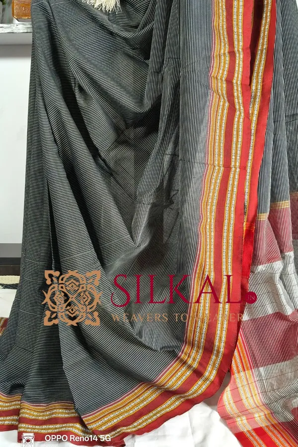 Ilkal_Viscose_Silk_Kaddi_Saree_With_Gomi_Border_Saree_Code-_SKL03339