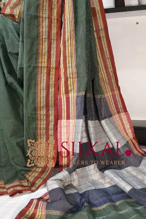 Ilkal_Viscose_Silk_Kaddi_Saree_with_Gomi_Border_SKL03387