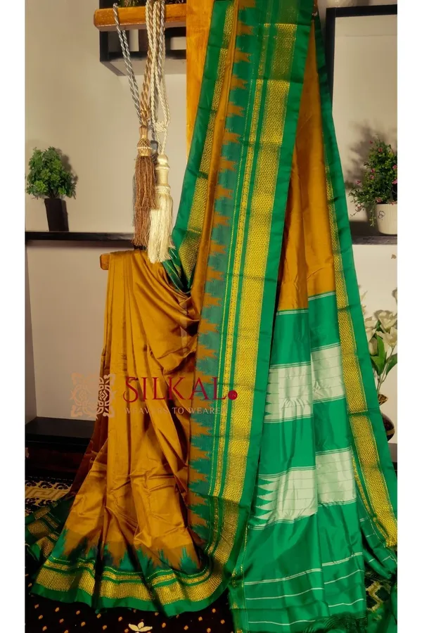 Ilkal_Cotton_Silk_Temple_Saree_Code-_SKL1788