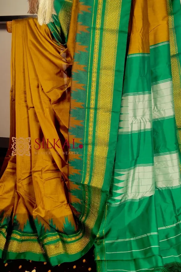 Ilkal_Cotton_Silk_Temple_Saree_Code-_SKL1788