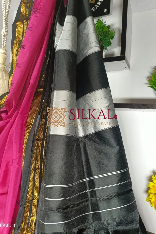Ilkal_Cotton_Silk_Temple_Saree_Saree_Code-_SKL1046