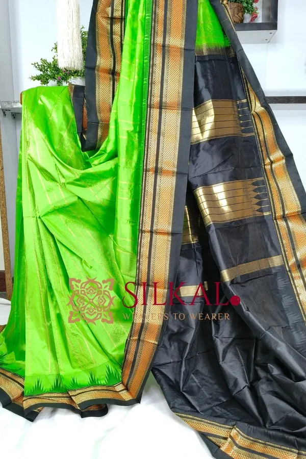 Ilkal__pure_silk_temple_plain_saree_SKL03758
