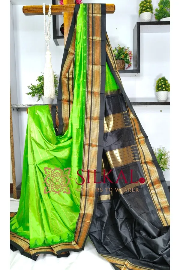 Ilkal__pure_silk_temple_plain_saree_SKL03758