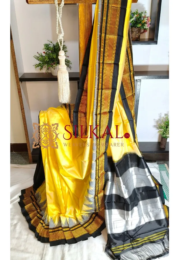 Ilkal__pure_silk_temple_plain_saree_SKL03760