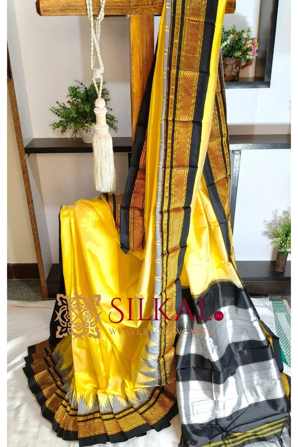 Ilkal__pure_silk_temple_plain_saree_SKL03760