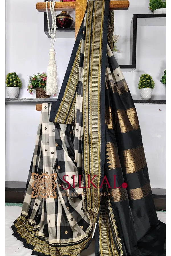 Ilkal_semi_silk_checks_butta_saree_SKL03509