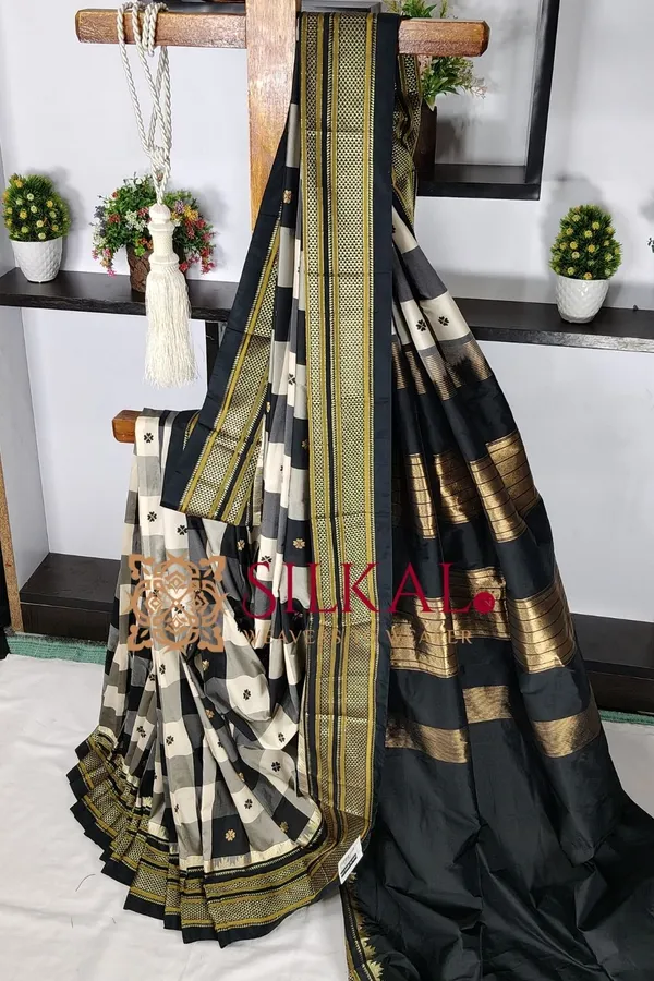 Ilkal_semi_silk_checks_butta_saree_SKL03509