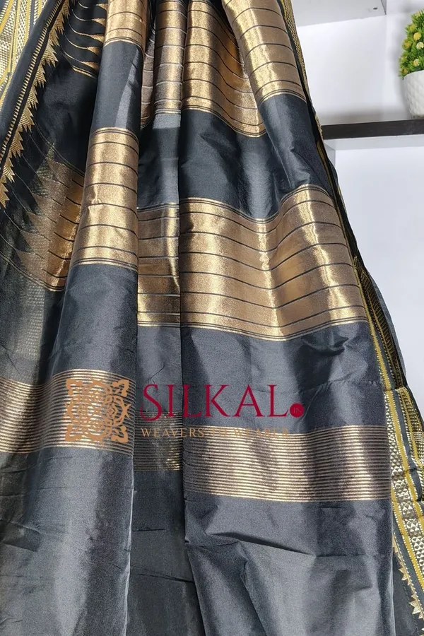 Ilkal_semi_silk_checks_butta_saree_SKL03510
