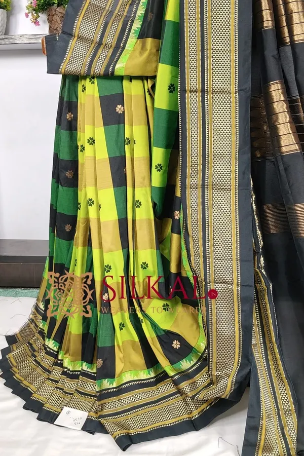 Ilkal_semi_silk_checks_butta_saree_SKL03510