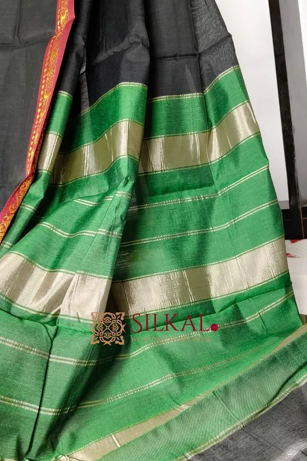 Narayan_Peth_Plain_Cotton_Saree_With_Patti_Pallu_SKL3116