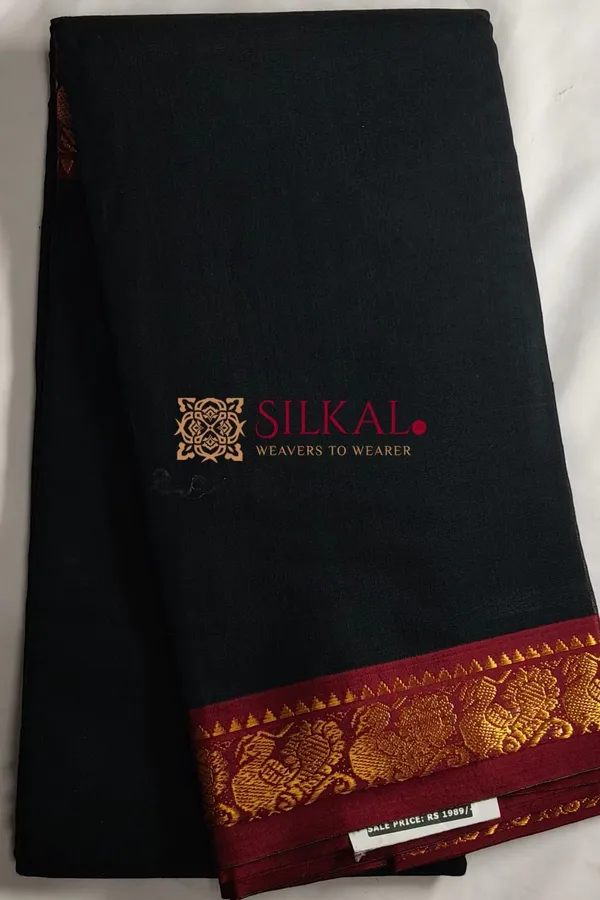Narayan_Peth_Plain_Cotton_Saree_With_Patti_Pallu_SKL3116