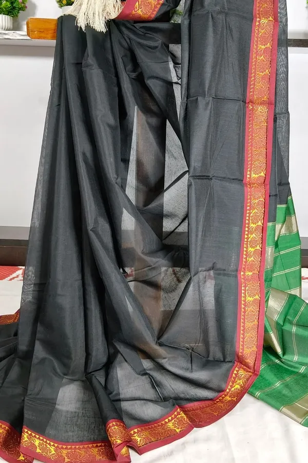 Narayan_Peth_Plain_Cotton_Saree_With_Patti_Pallu_SKL3116