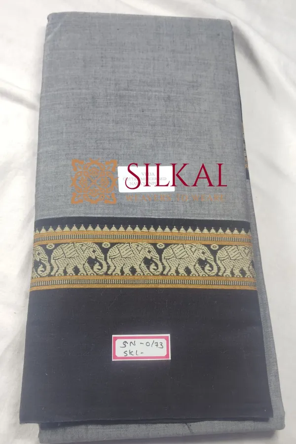 Narayan_Peth_Plain_Cotton_Saree_With_Patti_Pallu_Saree_Code-_SKL1985
