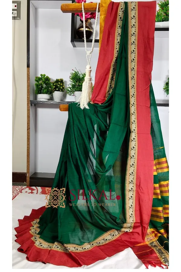 Narayan_Peth_Plain_Cotton_Saree_With_Patti_Pallu_Saree_Code-_SKL3140