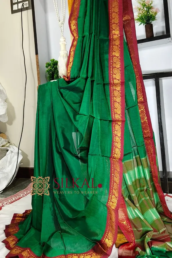 Narayan_Peth_Plain_Cotton_Saree_With_Patti_Pallu_Saree_Code-_SKL3113