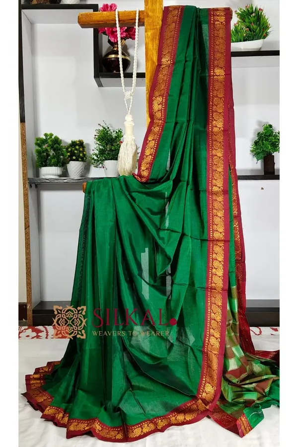 Narayan_Peth_Plain_Cotton_Saree_With_Patti_Pallu_Saree_Code-_SKL3113