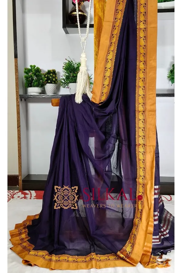 Narayan_Peth_Plain_Cotton_Saree_With_Patti_Pallu_Saree_Code-_SKL3117