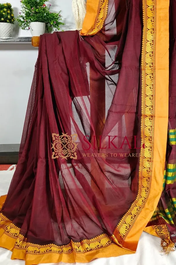 Narayan_Peth_Plain_Cotton_Saree_With_Patti_Pallu_Saree_Code-_SKL3118