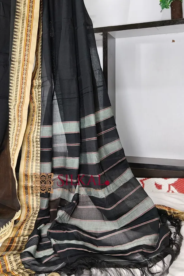 Narayan_Peth_Plain_Cotton_Saree_With_Patti_Pallu_Saree_Code-_SKL3124