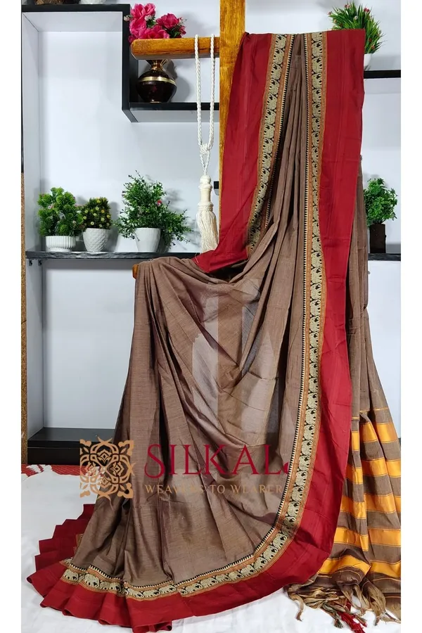 Narayan_Peth_Plain_Cotton_Saree_With_Patti_Pallu_Saree_Code-_SKL3126