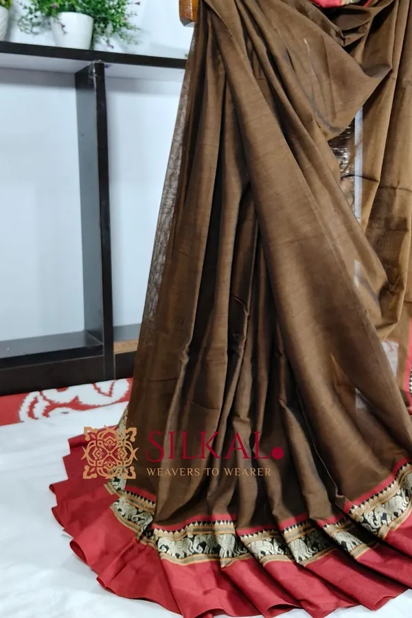 Narayan_Peth_Plain_Cotton_Saree_With_Patti_Pallu_Saree_Code-_SKL3134