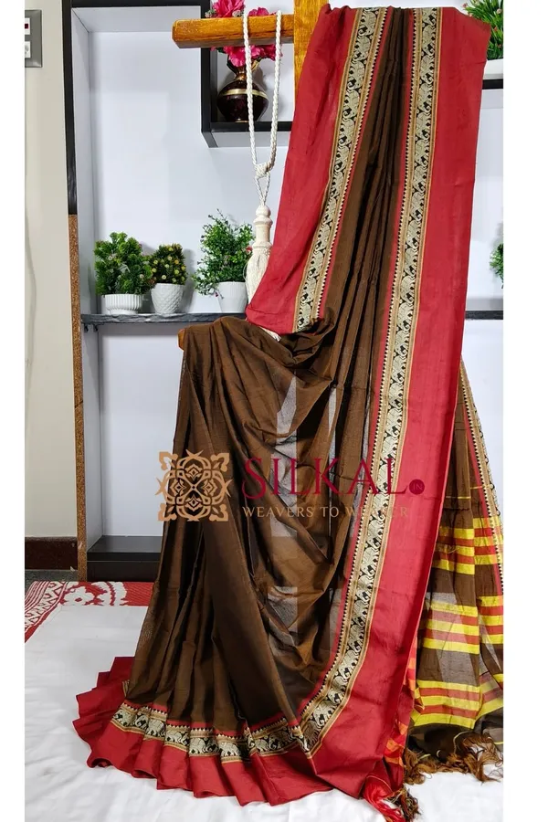 Narayan_Peth_Plain_Cotton_Saree_With_Patti_Pallu_Saree_Code-_SKL3134